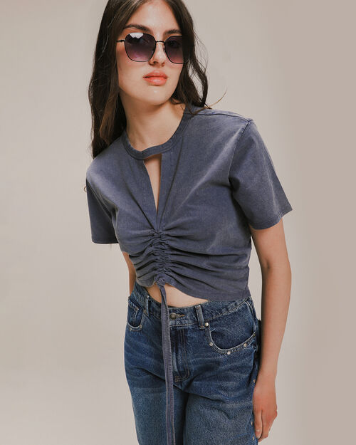 Playera Cropped Diseño Fruncido